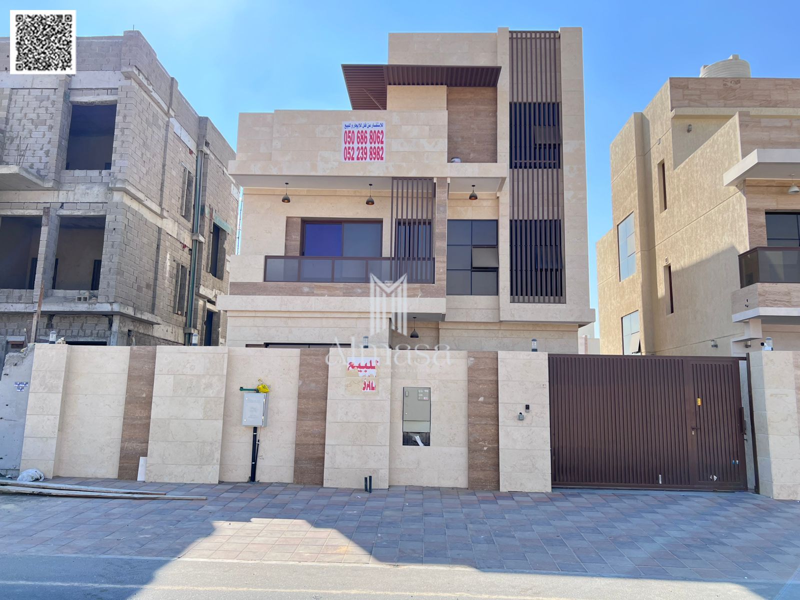 Villa for rent in Al Bahia, Ajman. 5 master bedrooms + living room + majlis + luxurious kitchen + maid's room. Ready to move in immediately. Villa for