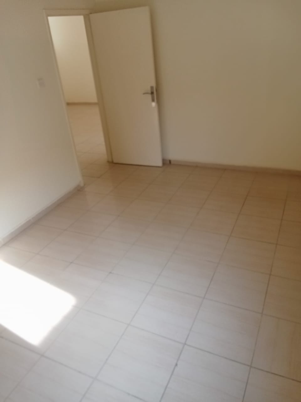 Apartment for Rent – Al Qasimia 2 Bedrooms + Living Room Spacious layout, close to all services Balcony with good view High-quality finishing Loc