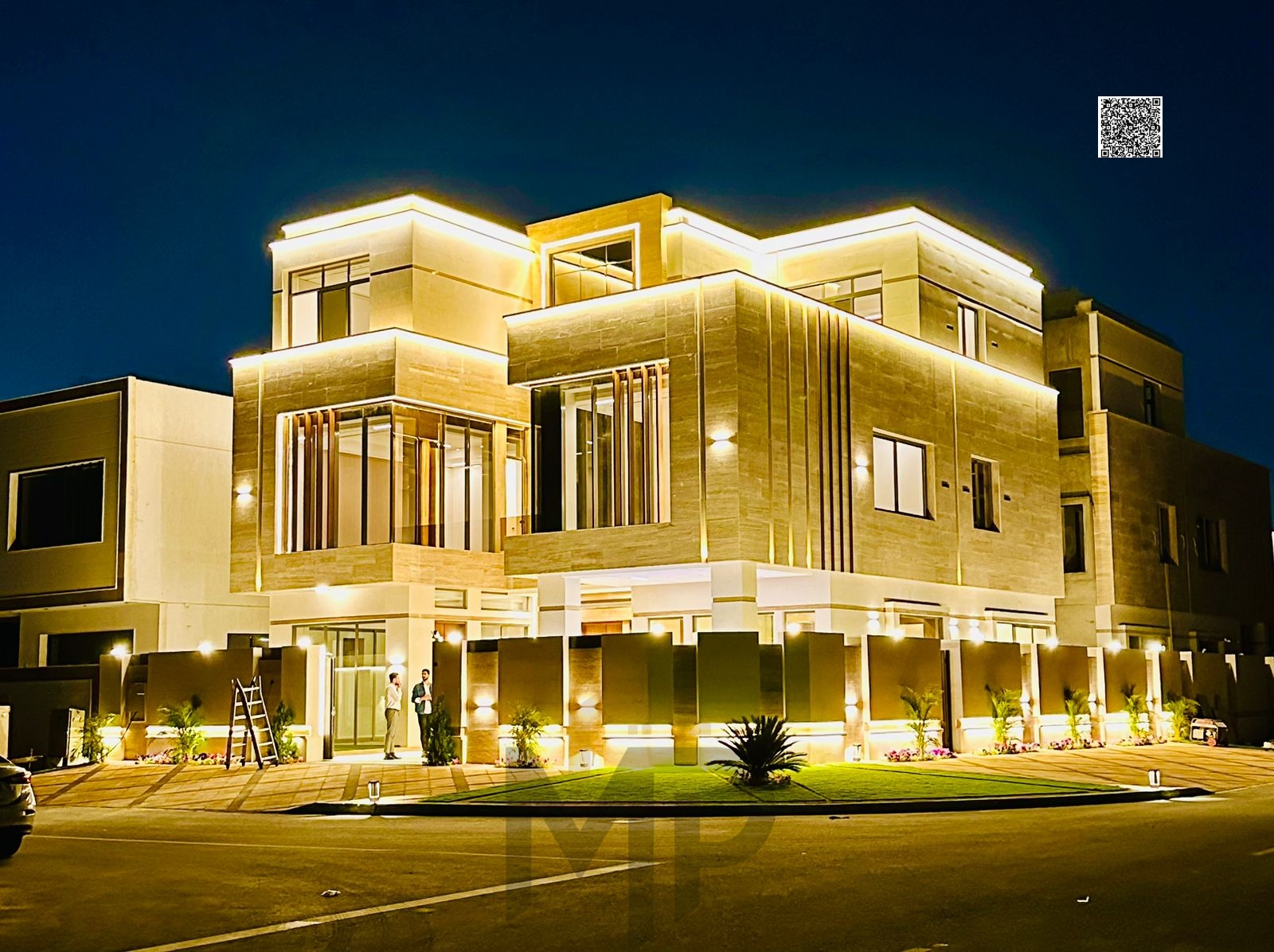 Luxurious modern 7-bedroom villa | Private pool and elevator | Prime location in Al Yasmin