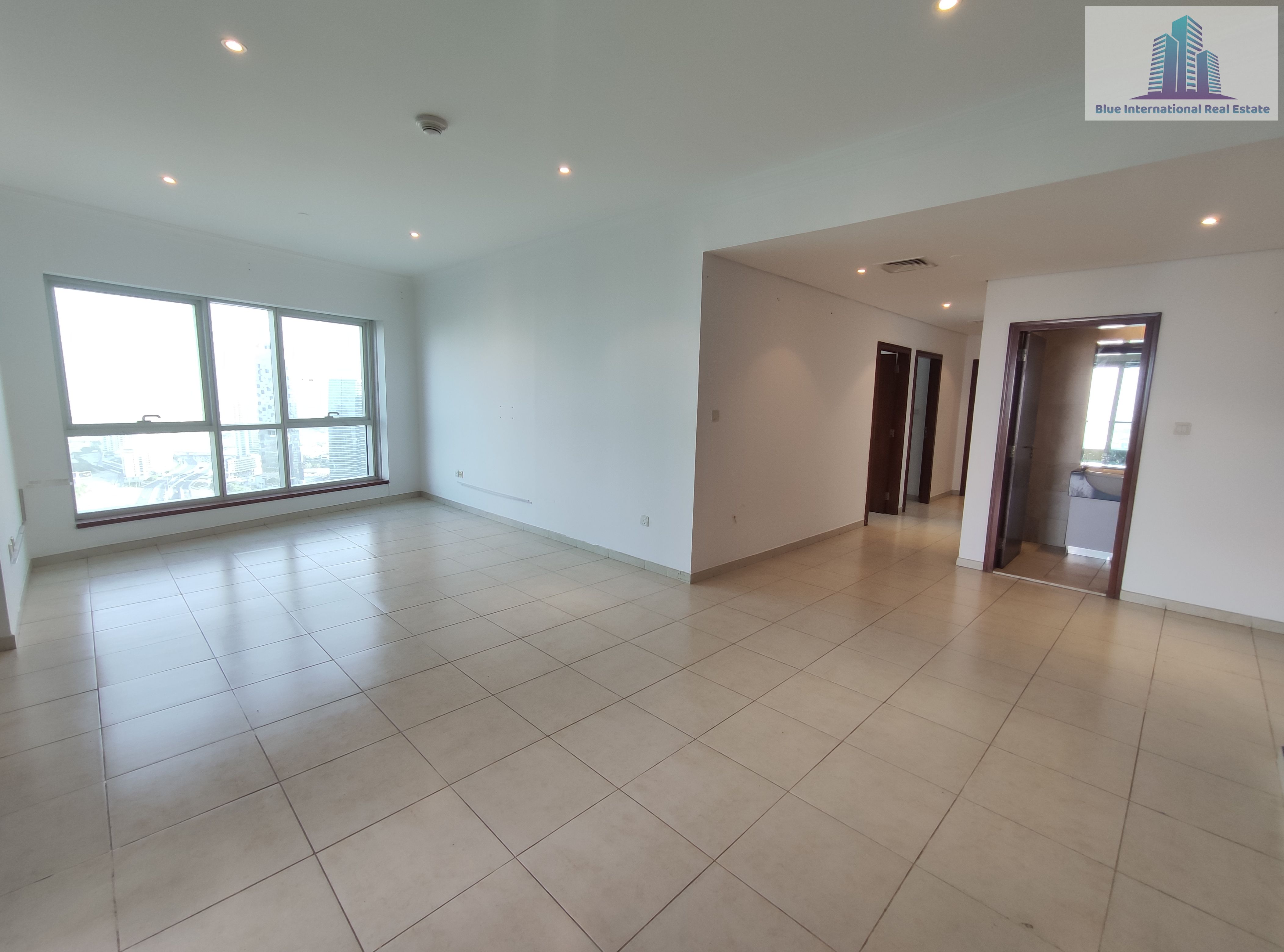 Spacious | Very bright | Great views