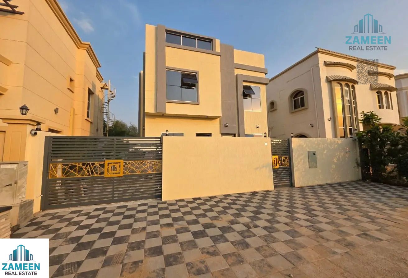 Villa in helio2 new villa 3 master rooms majles and living room land area 3015sq price 1.3