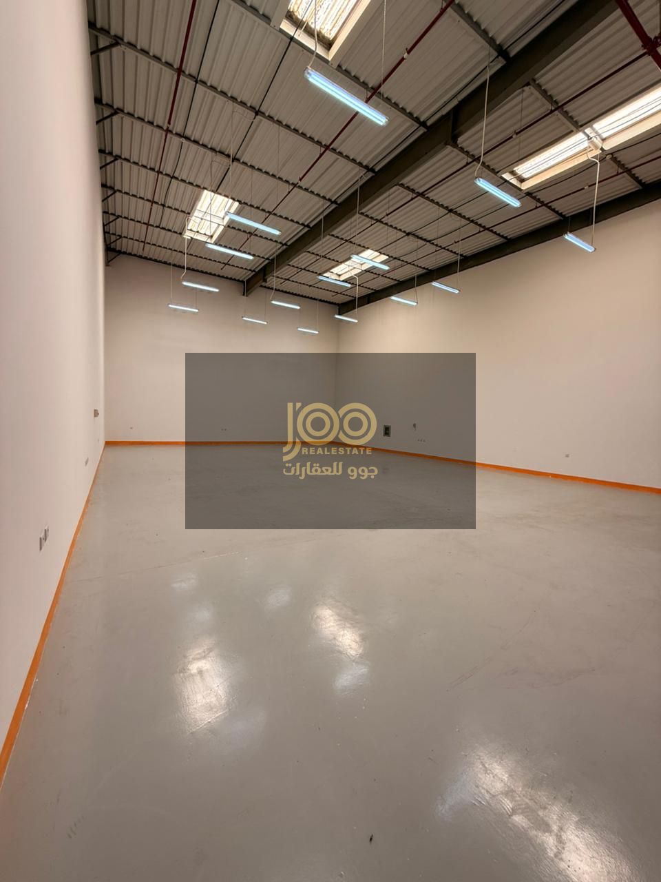 Warehouse for Rent in Umm Al Thuoob – 2,500 Sq Ft, 35 kW Power, AED 100,000 Annual Rent, 10% Cash Deposit – Ideal for Light Industrial Use