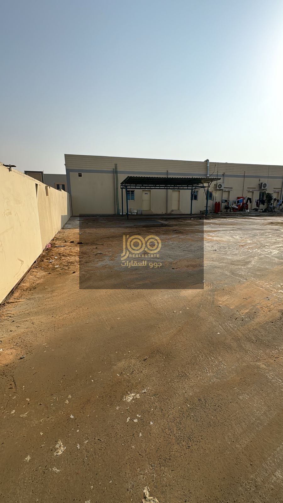 A prime location for rent in Umm Al Quwain, in the Umm Al Thu'ub area, ideal for those needing offices, staff accommodation, or management facilities.