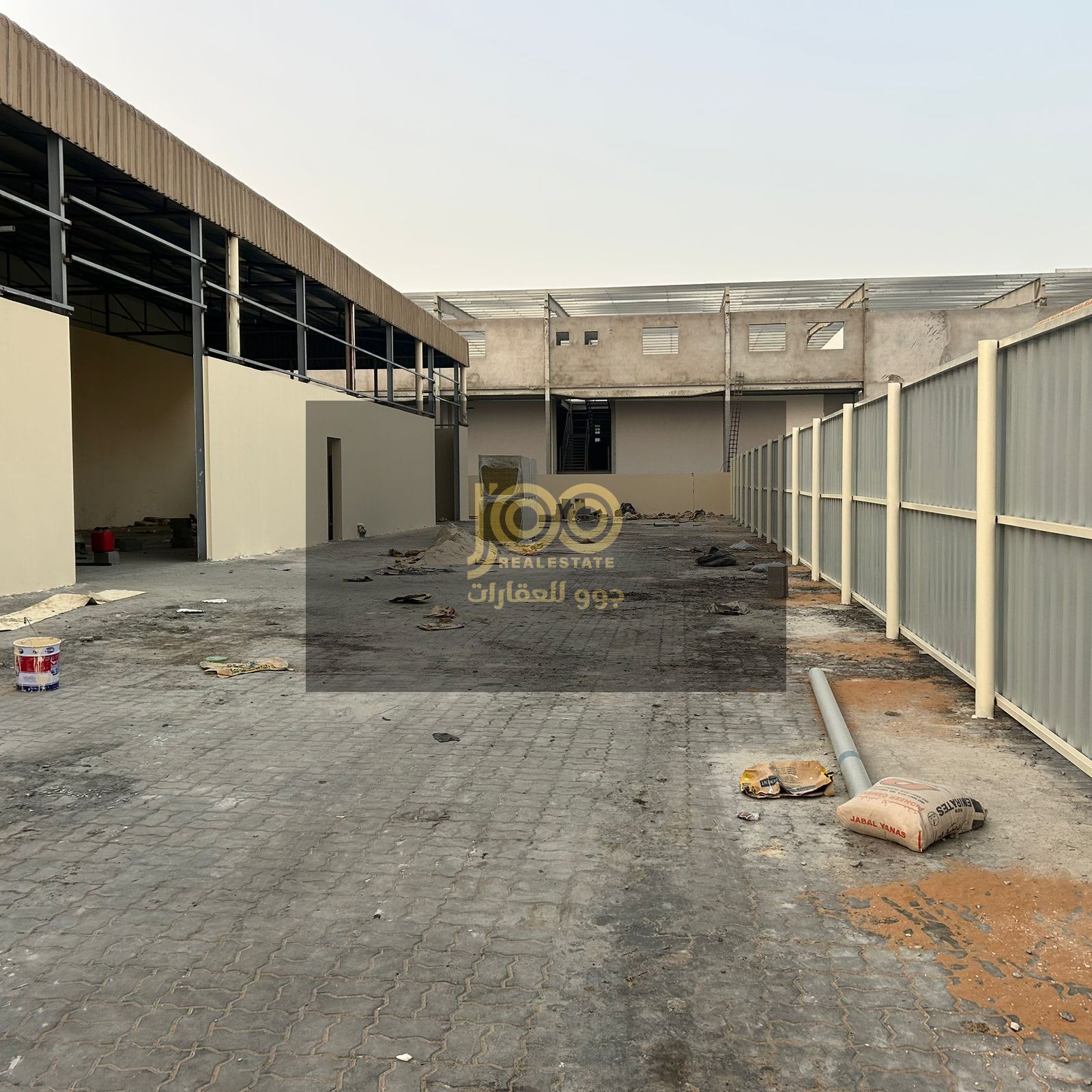 For Rent – Prime Location in Umm Al Quwain A spacious warehouse with yard, office, and a large labor room with a private bathroom is now available fo