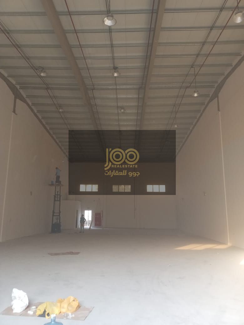 Warehouse for rent in Al-Thawb, 3400 sq ft, 25 kW electricity, price 130,000