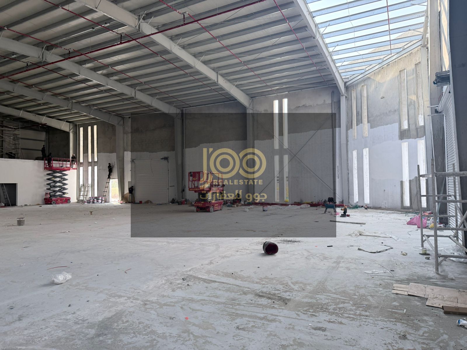 Electricity 150/ Spacious area, ideal for all commercial and storage activities