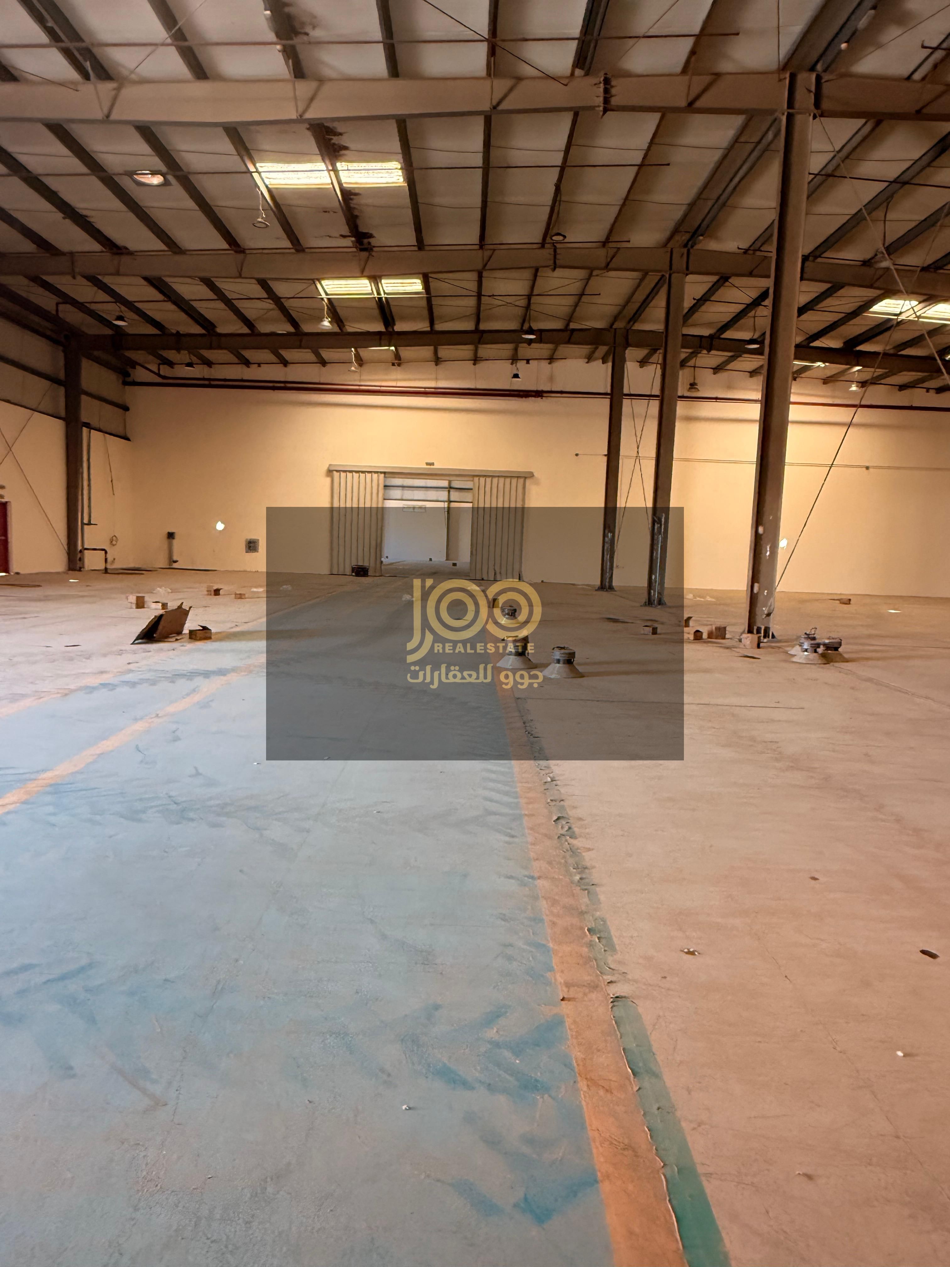 Excellent warehouse in Umm Al Thu'ub