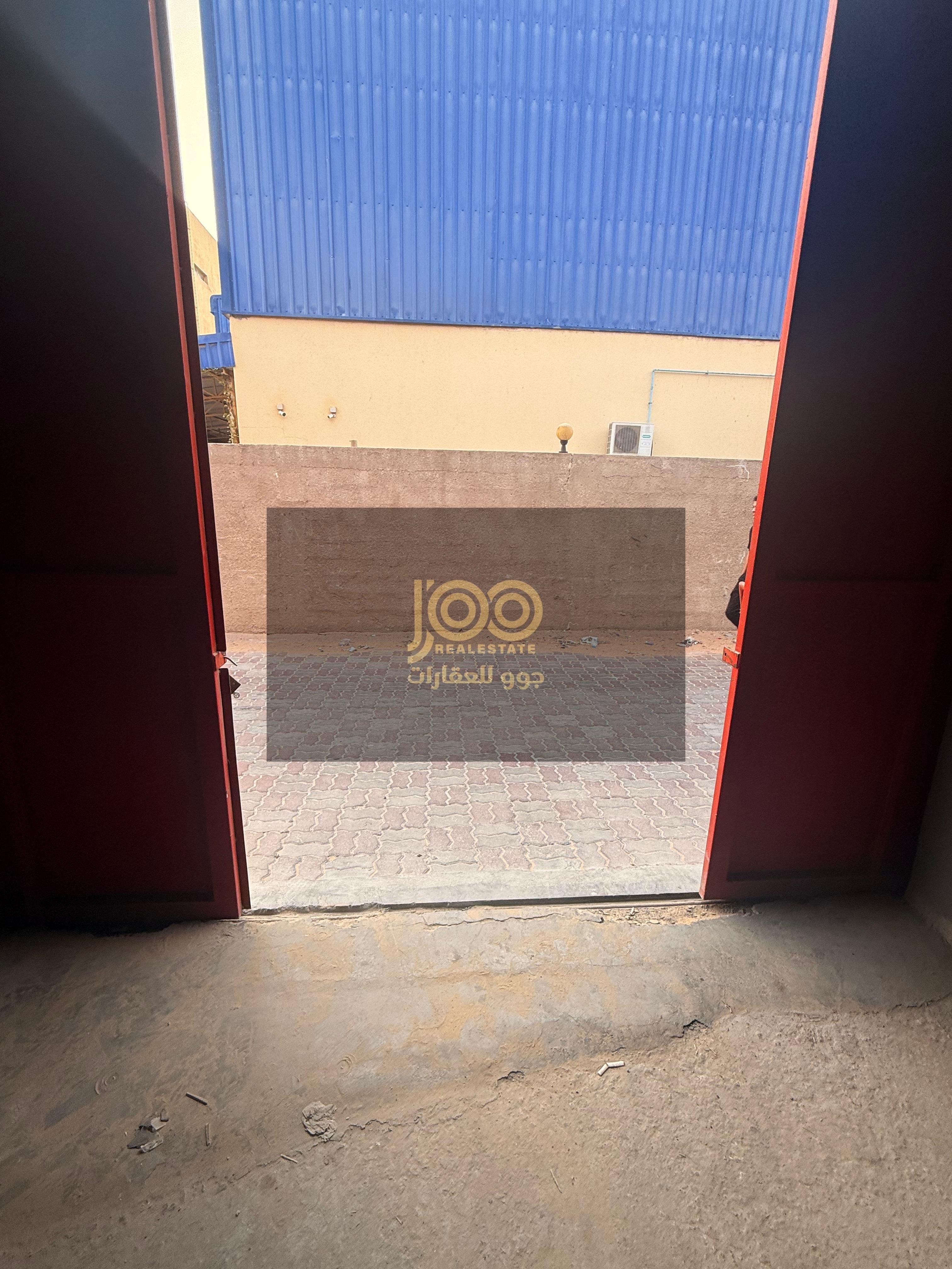 Warehouse 2750 sq ft, electricity 20, excellent