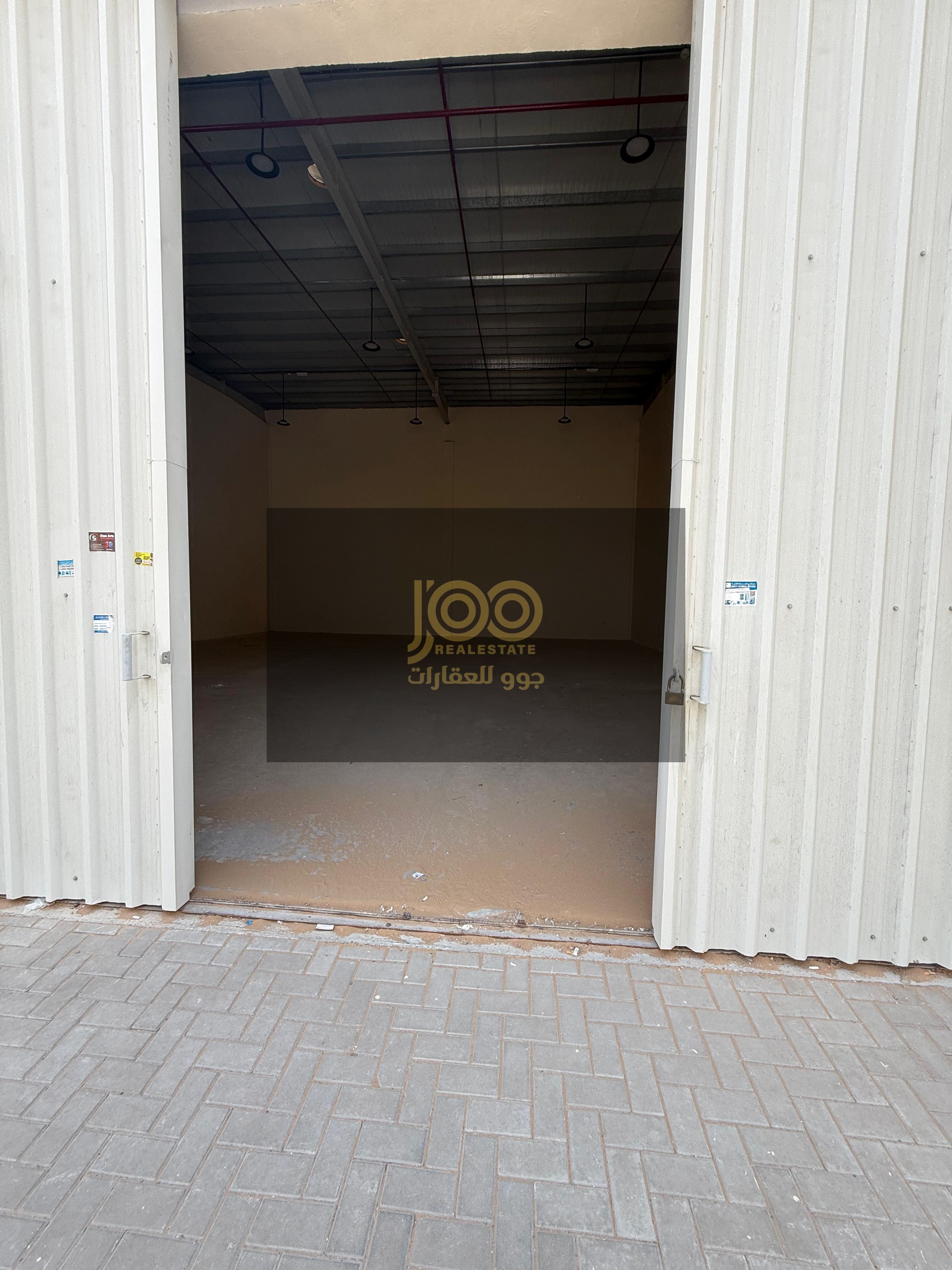 Warehouse for rent in Umm Al Quwain, in the industrial area. Provides ample space for storing various types of goods and organizing equipment efficien