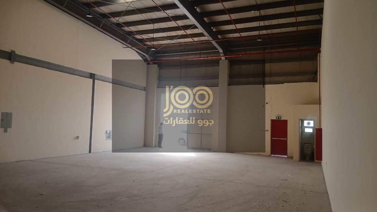 Warehouse in Al Sajaa area, Sharjah Emirate / For storage