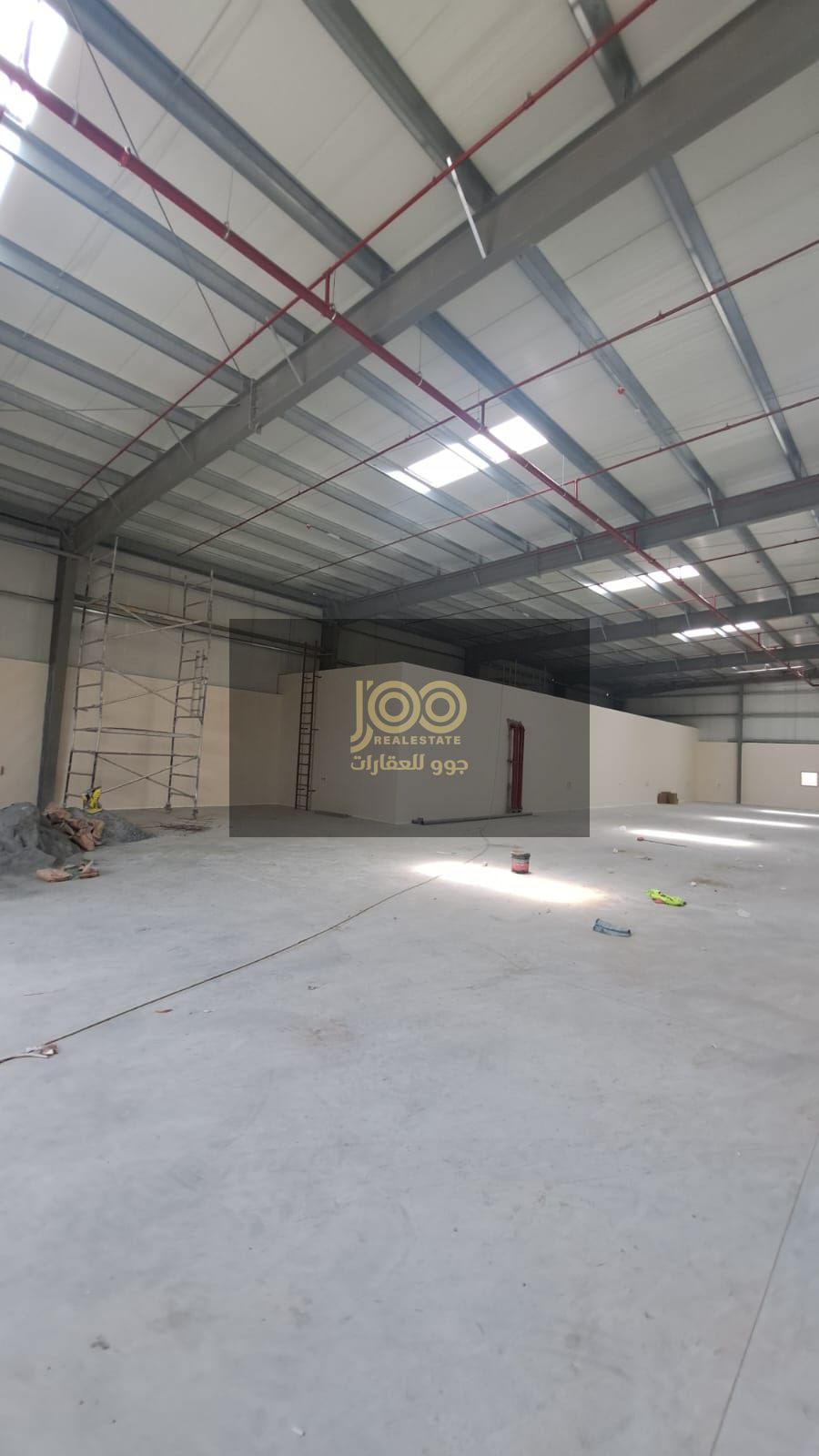 Warehouse: 8,000 sq ft Electricity: 50 kW