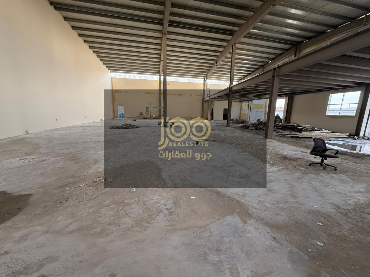 10,200 sq. ft 7,600 sq. ft Ground 2,600 sq. ft Mezzanine Power: 100 KW