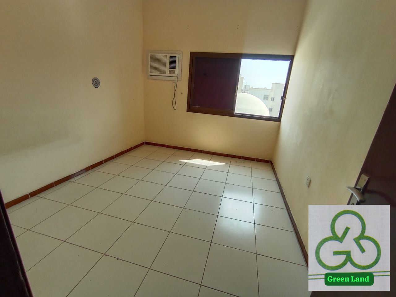 HOT OFFER 2BHK AVAILABLE FAMILY BUILDING 27k