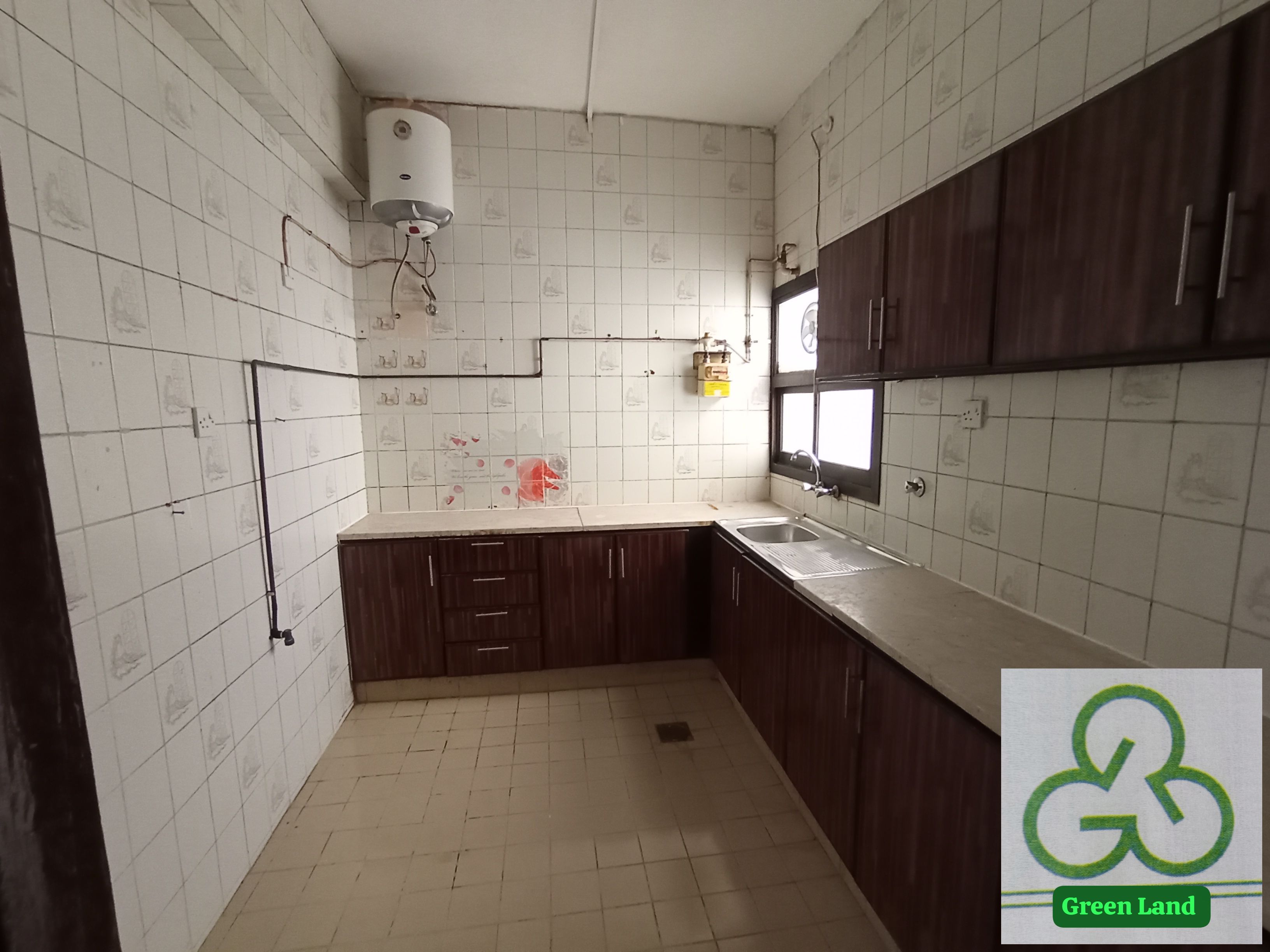 2 BHK Only For Family // 2 Bathrooms // With Balcony // Window Ac Apartment // Central Gas // Only 28K