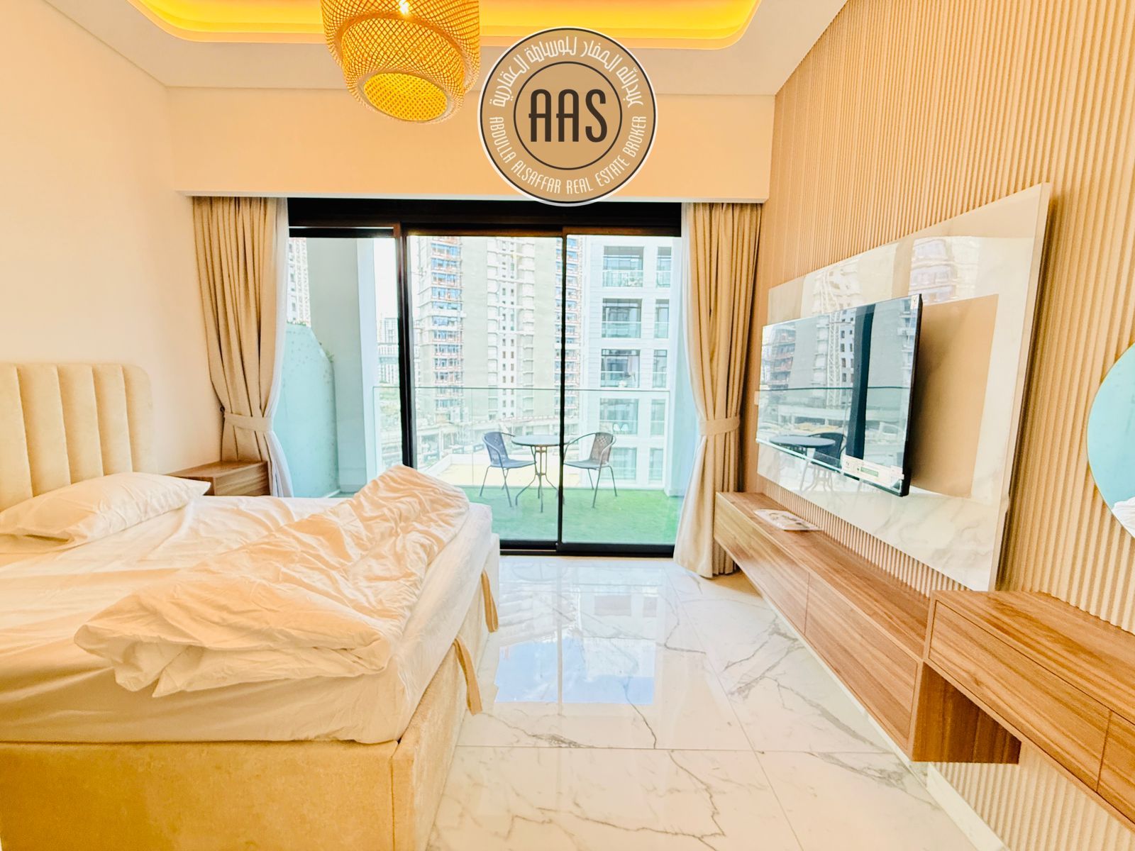 Studio with furniture in 65k 4 cheques call now