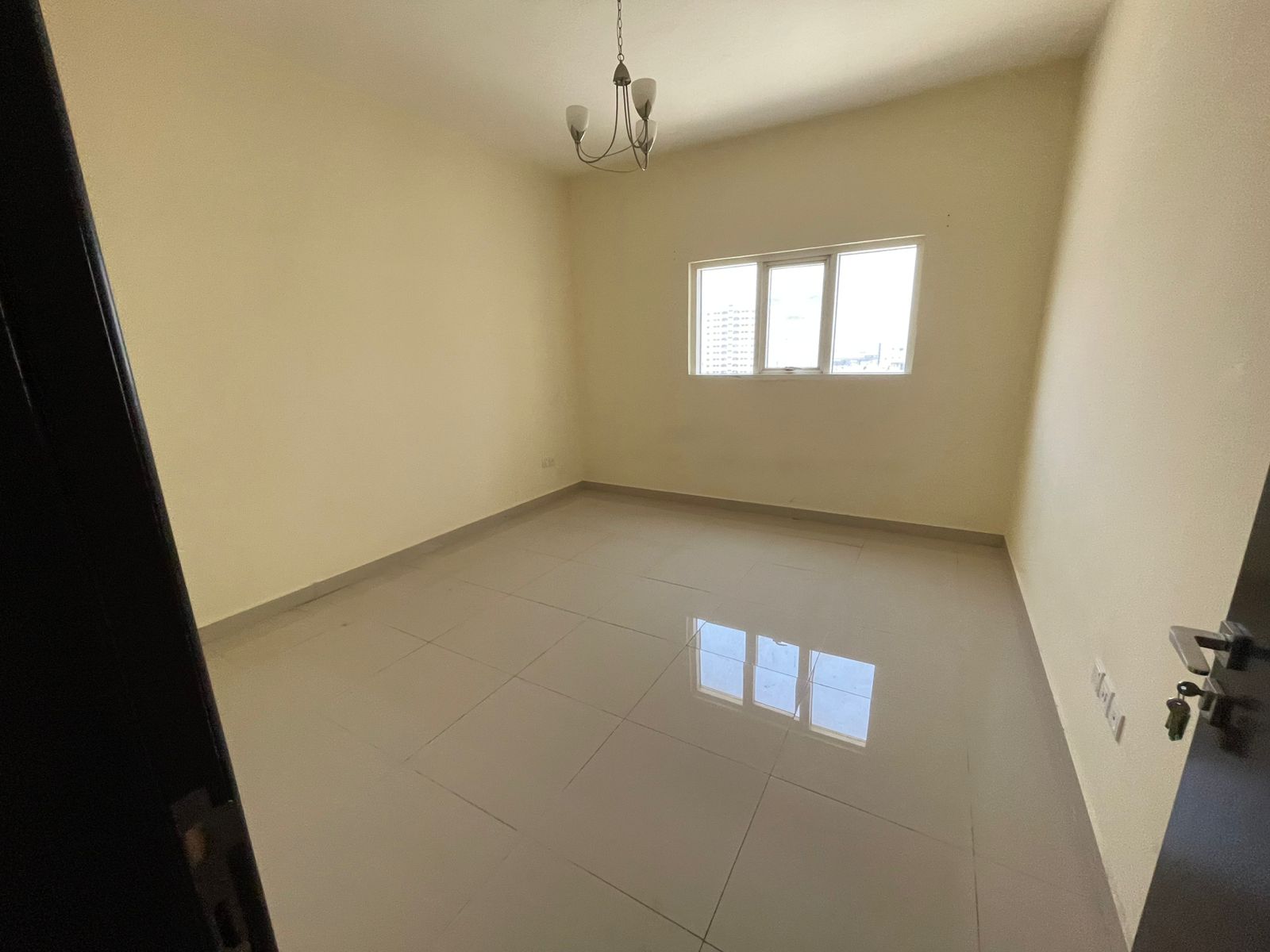 Two-bedroom apartment with a living room, featuring spacious layouts, an open view, elegant decorative finishes and close proximity to all services a