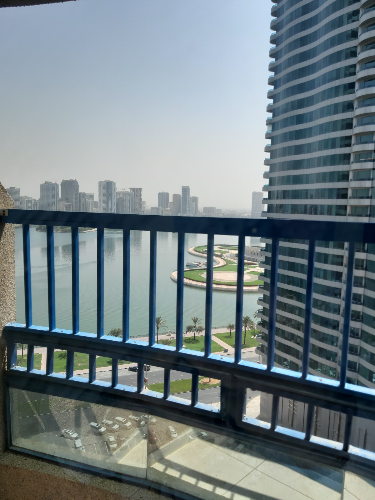 FOR SALE! 3BHK + Hall - Large area 200 sqm