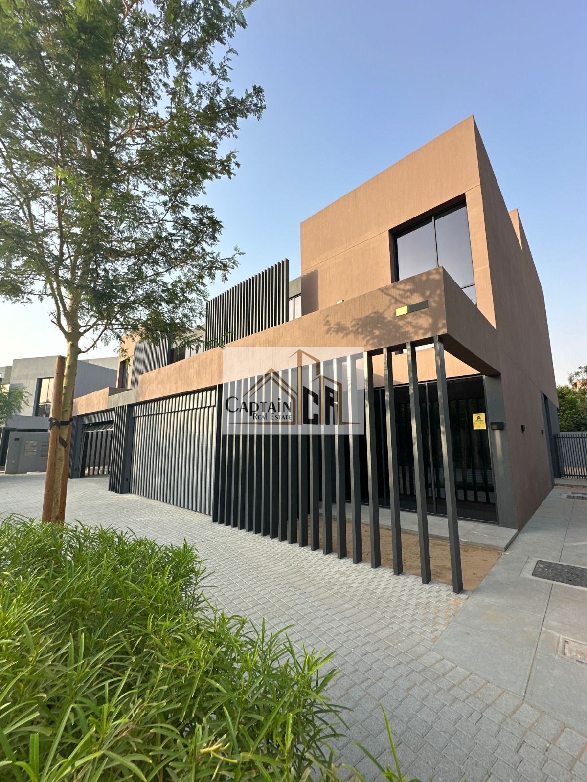 4br_ standalone villa in kaya freehold. With terrace