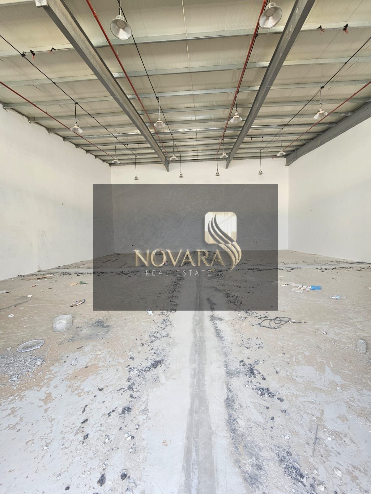 Warehouse for Rent in Umm Al Quwain – 3,000 Sq Ft Open Area, 3-Phase 25 kW Electricity, AED 105,000 per Year