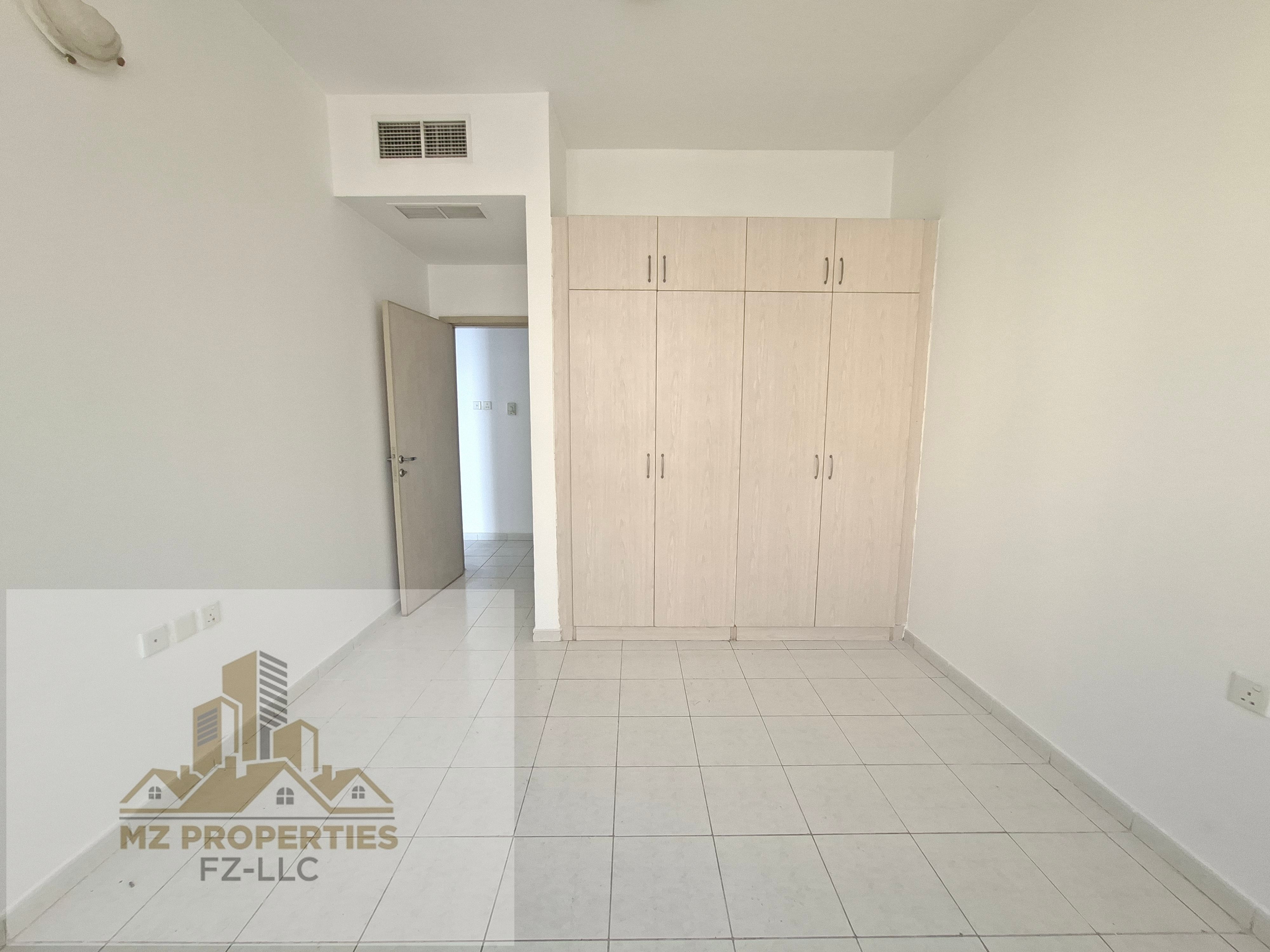 1 BEDROOM HALL FOR RENT IN HEART OF SHARJAH ! 2 BATH ! BALCONY ! WITH WARDROBE ! IN 29999