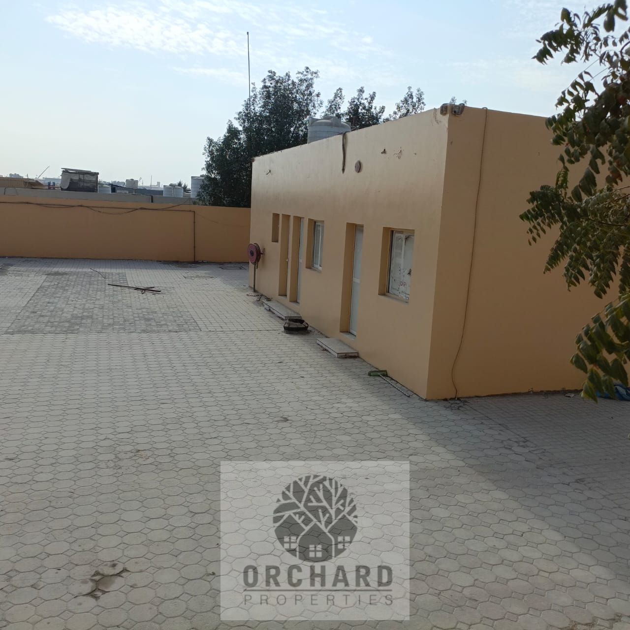 2 office kitchen and bath/ ready to Move/ prime location/power 50 k w