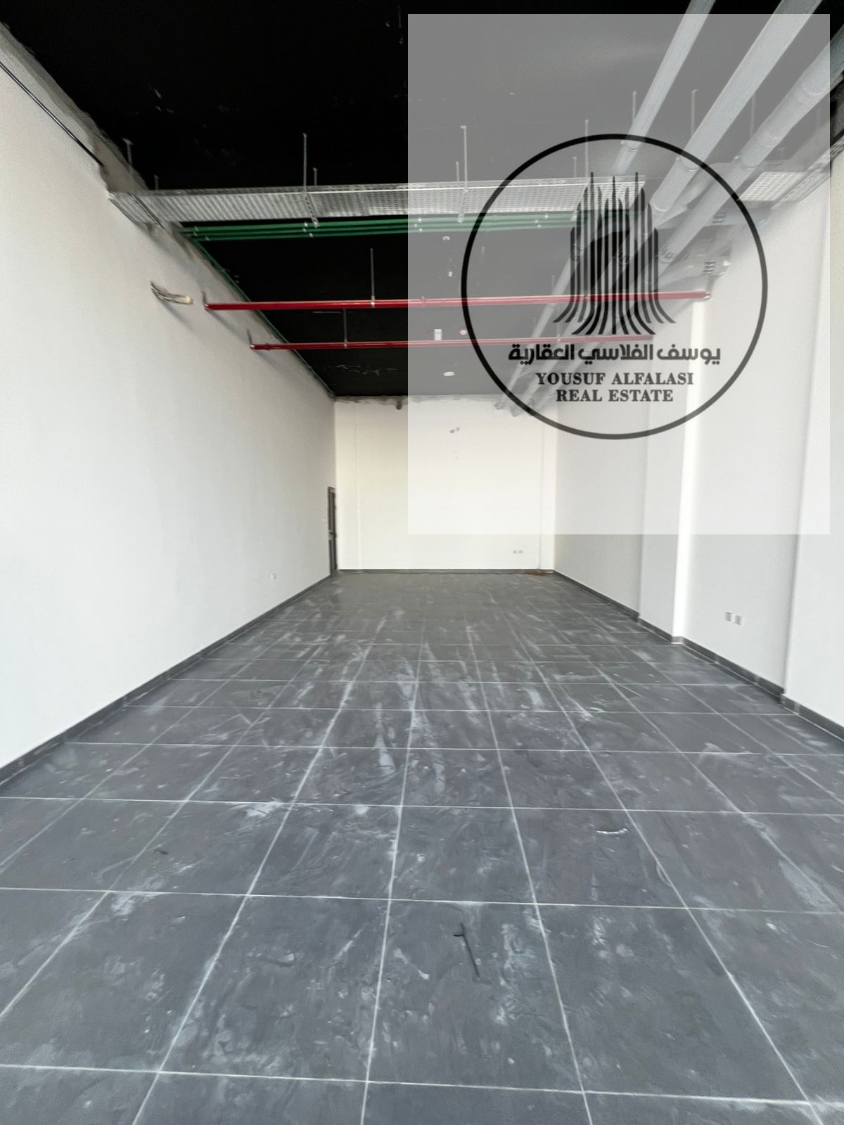 Shops, ready immediately, various sizes to suit all commercial and service activities.