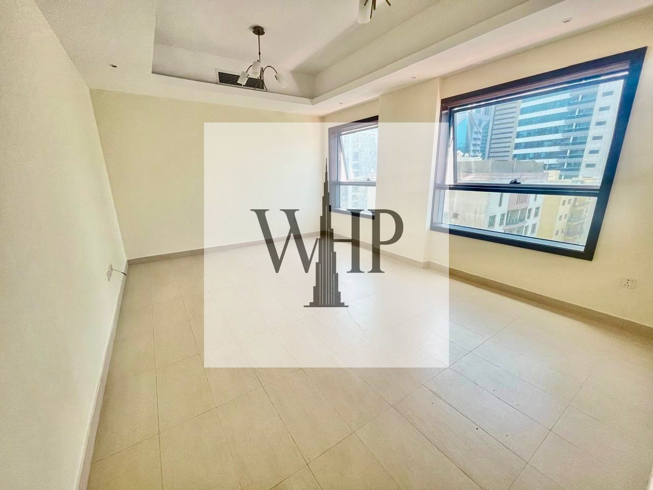 Chiller Free Modern 1Bhk apartment Gym Pool Access