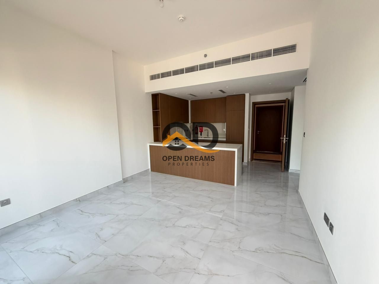 Brand New 1-bedroom // Chiller Free // Prime Location