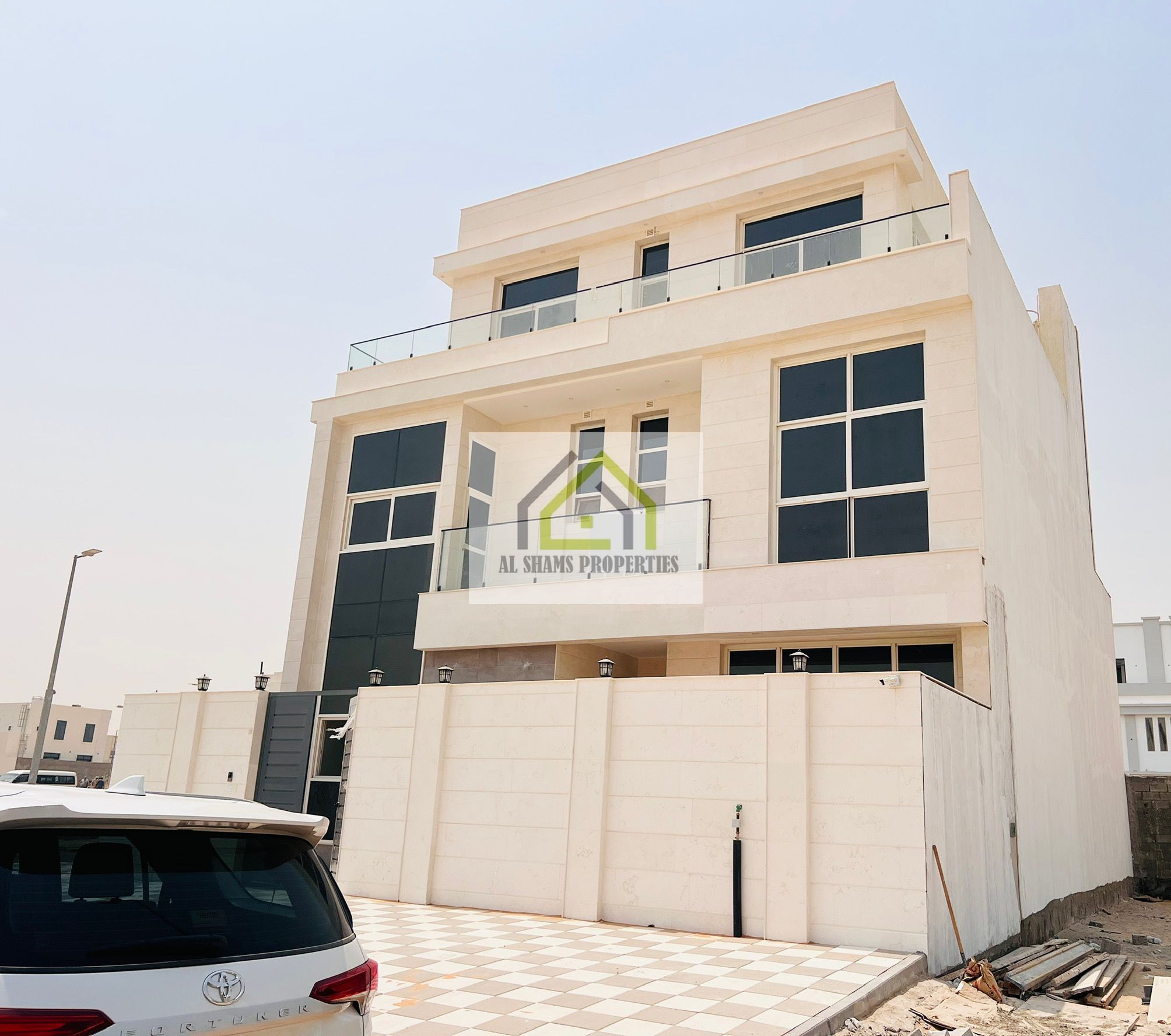 Brand New Corner 6BEDROOM For Sale in Hoshi (All Room Master)And Wardrobes