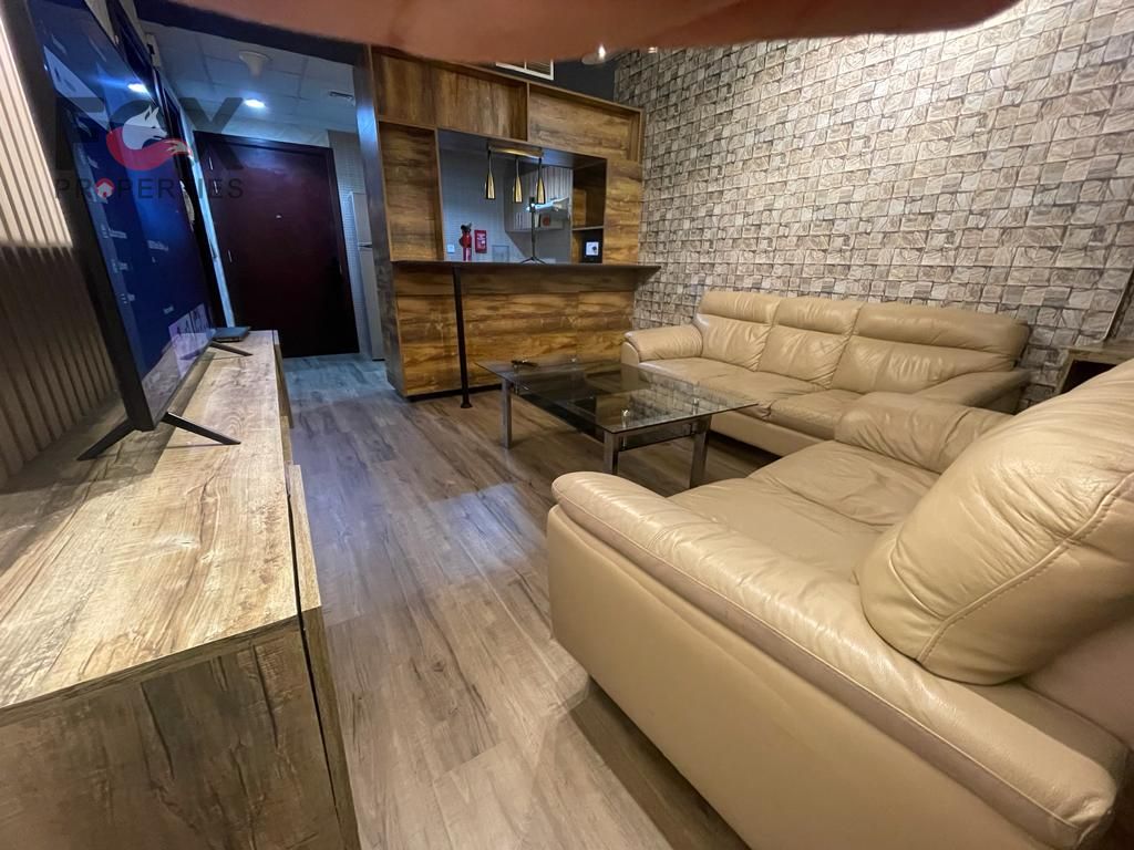 A room and a VIP lounge, an excellent space, new and very classy brushes in four installments, a very clean building, close to all servicesjldgjsk hec