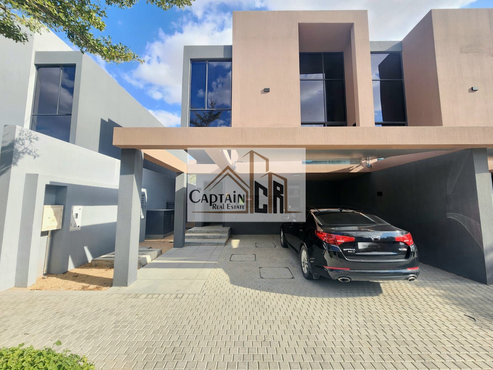 ULTRA LUXURIOUS 3bhk corner townhouse for rent in Robinia/ masaar/ sharjah