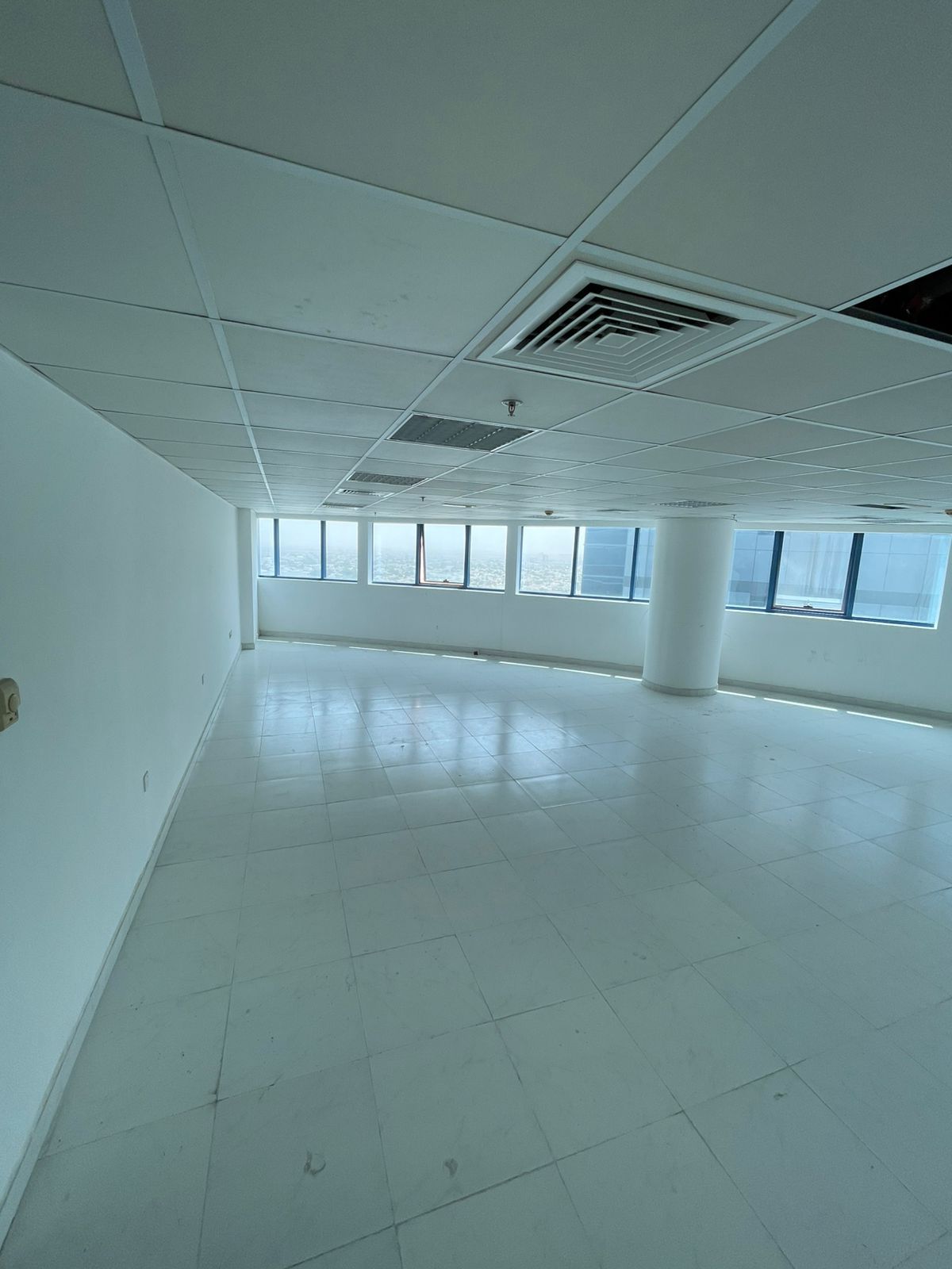 Office for sale in Falcon Towers – Al Rashidiya 2, Ajman. Prime location close to all services, located in one of the best towers in the area. Spaciou