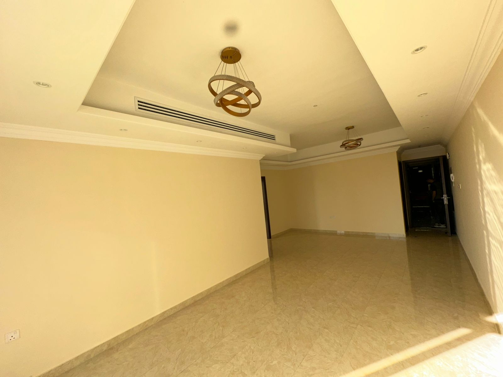 Available for annual rent in Ajman: 3 bedrooms and a living room, strategic location, close to services, flexible payment plans.