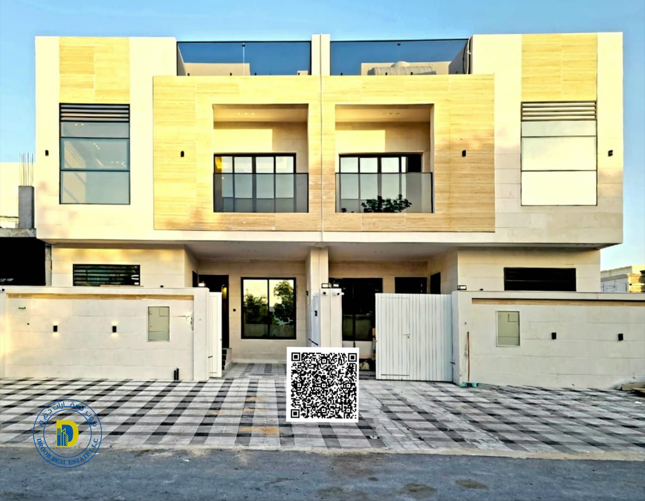 For sale: 5-bedroom townhouse with roof terrace in Al-Haliyo 2 area. Price includes registration and ownership fees.