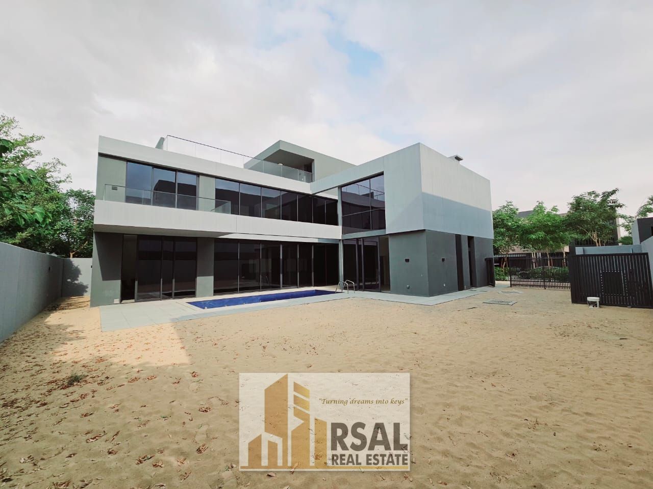 Elegant 5-Bhk Villa in Masaar kaya with Private Pool