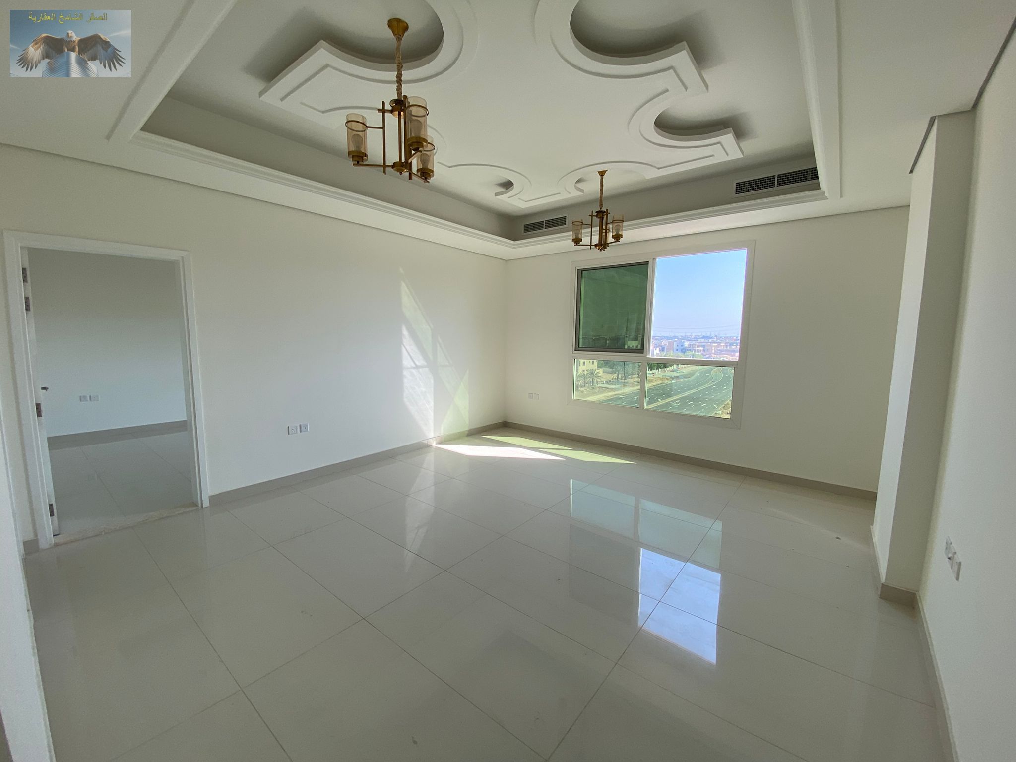 First occupant | Balcony | Free parking | One month free | Free maintenance