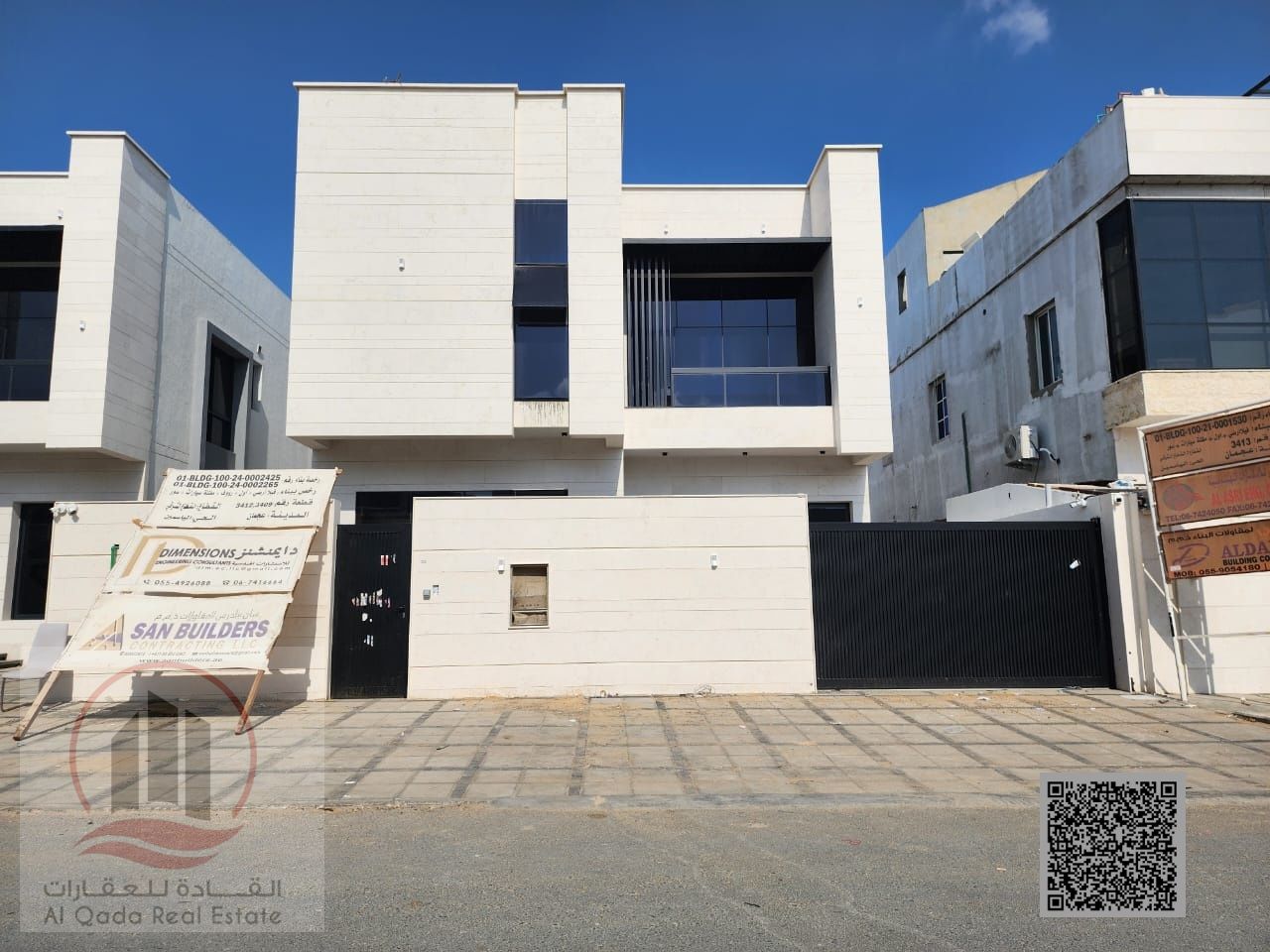 Villa for sale in Ajman, Al Bahia area. 6 master bedrooms, majlis, 2 living rooms, and a maid's room. Freehold ownership for all nationalities. Bank f