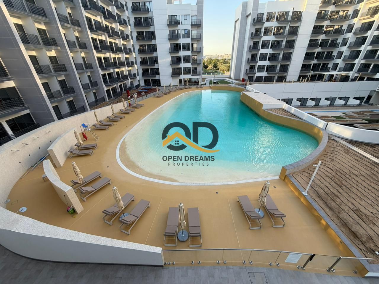 Spacious 1 Bedroom Apartment for Rent in Azizi Mirage