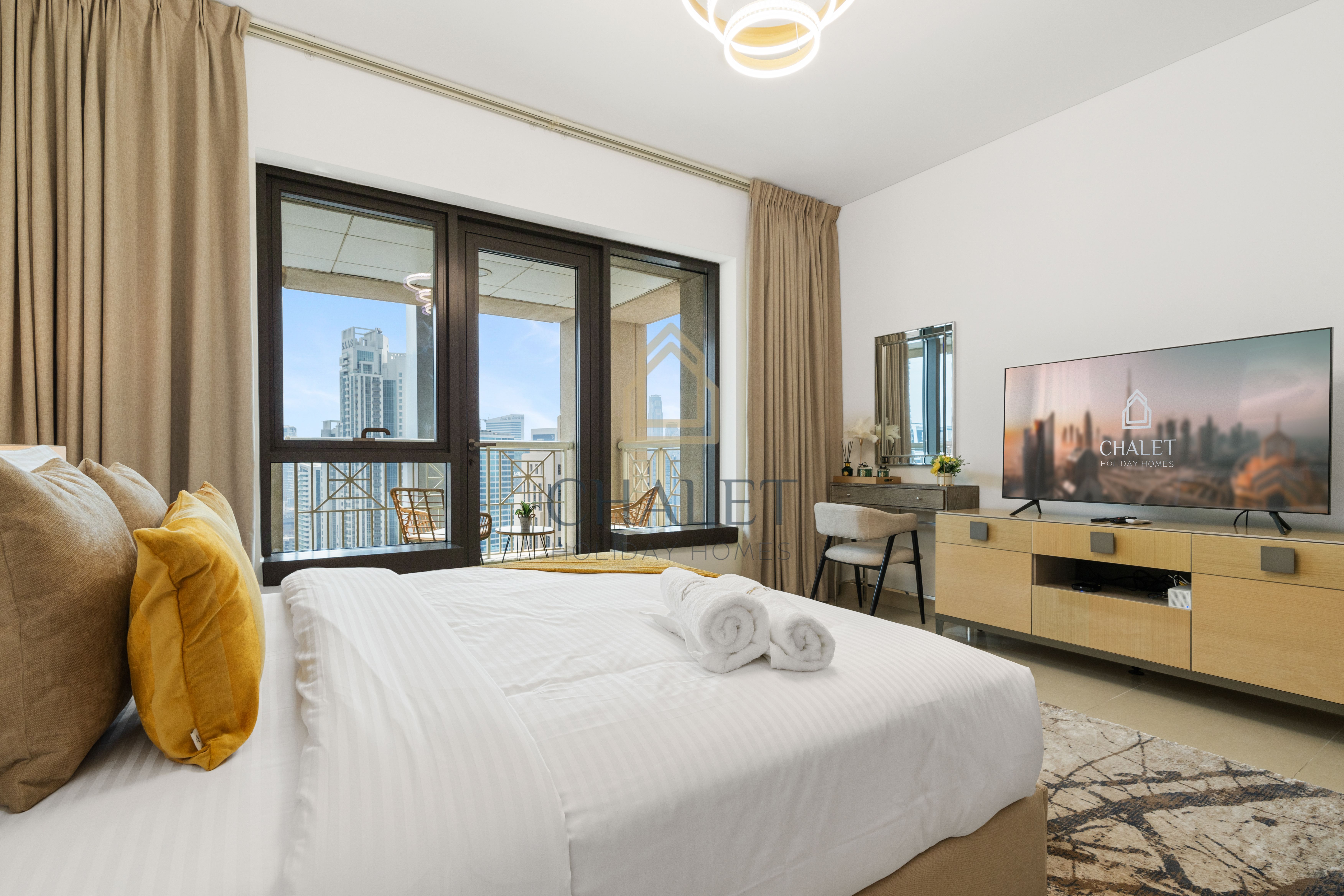Lux Fully Furnished Studio Apartment, Free Parking
