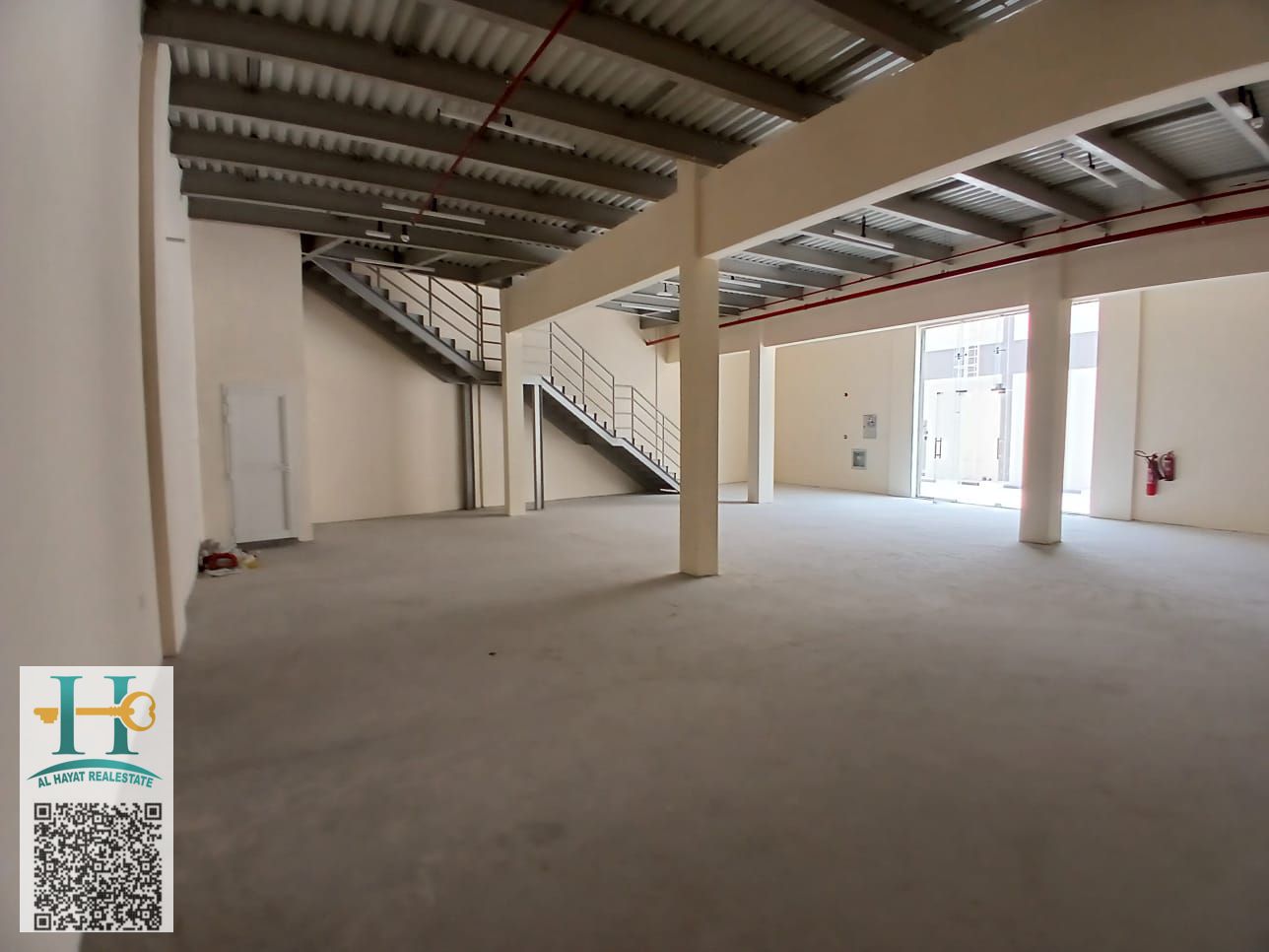 Warehouse with mezzanine for rent in Al Jurf Industrial 1, Ajman