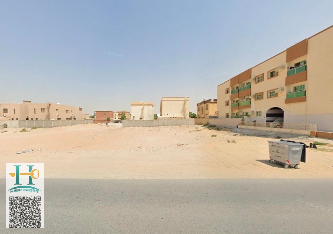 Residential/commercial land for sale in a prime location