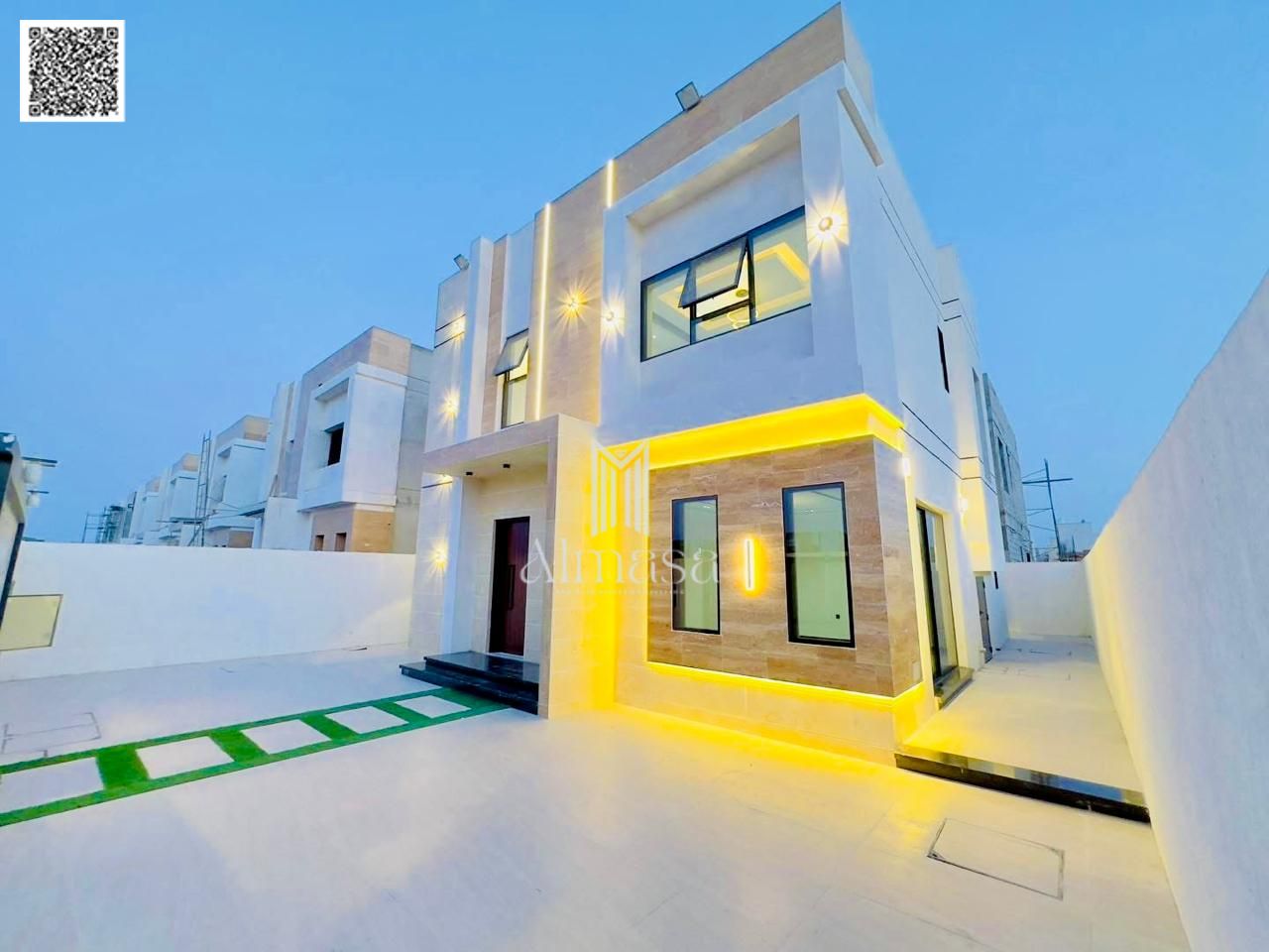 Own a two-story villa with 3 bedrooms, European design, large yard, high-end finishing, prime location, price includes registration fees, freehold own