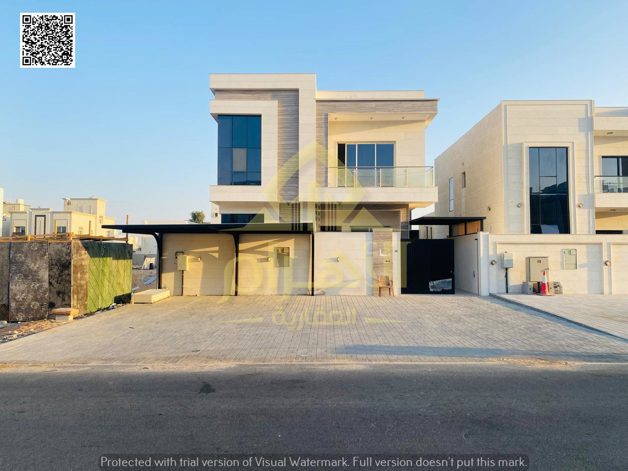 Own a ready-to-move-in villa with a minimal down payment. Price includes water, electricity, and air conditioning. Freehold ownership available to all