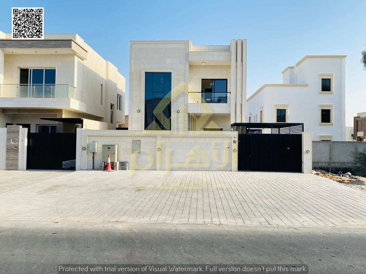 Own a ready-to-move-in villa with a minimal down payment. Price includes water, electricity, and air conditioning. Freehold ownership available to all