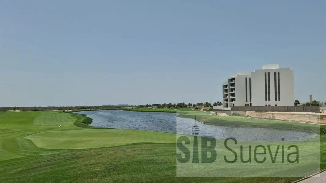 Villa with Payment Plan I 4 BR I Golf Community I Beach Community