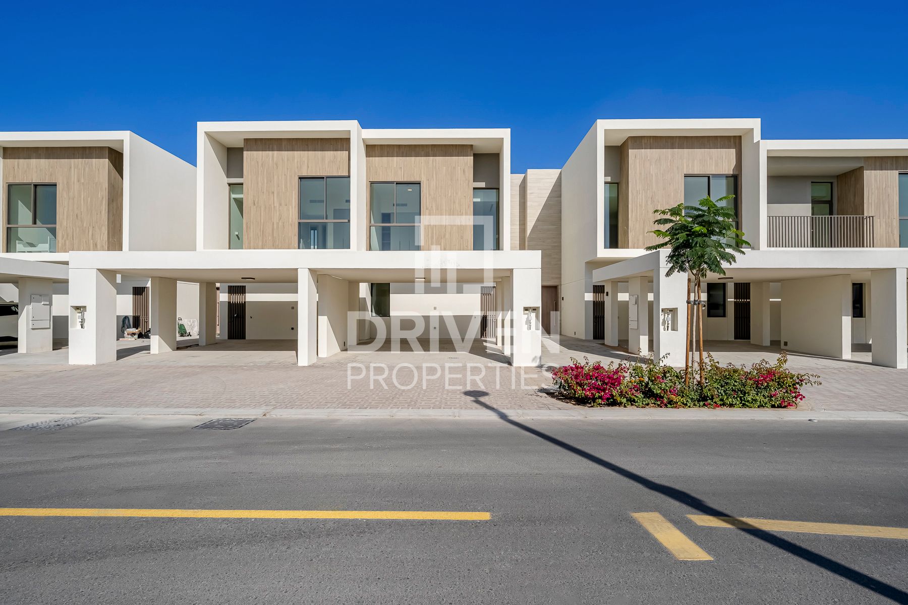 Contemporary Townhouse | Unique Layout | Spacious