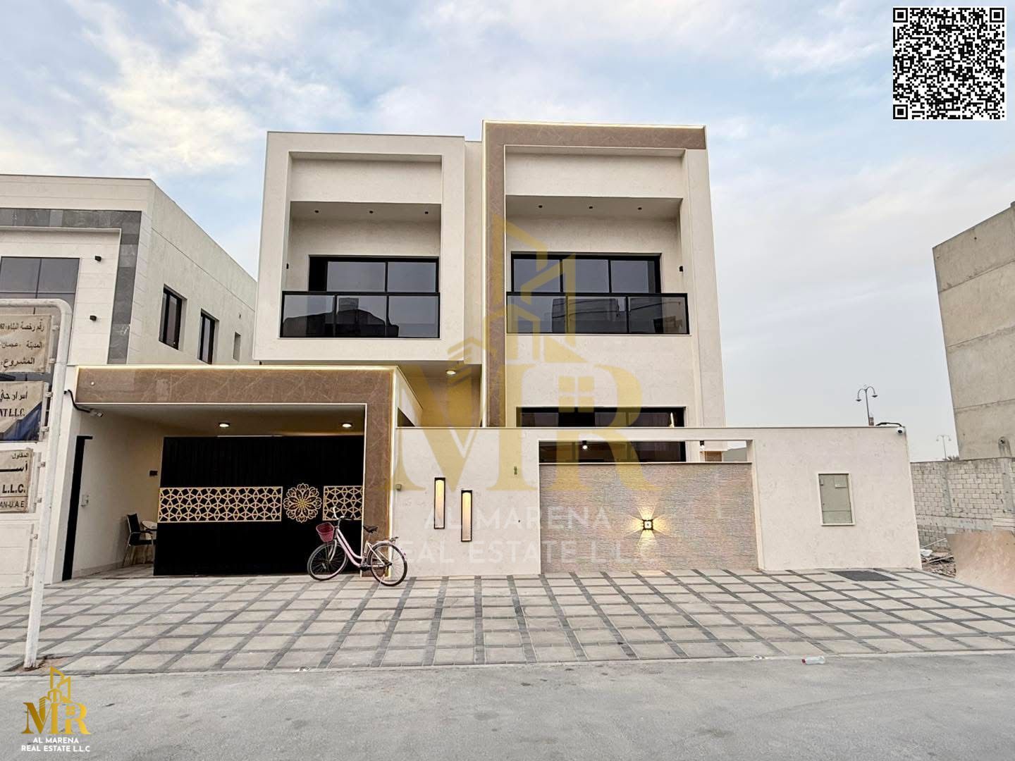 Super modern villa behind Al Humaidiya Park in a prime location, two floors, 5 master bedrooms with elegant finishes, ready to move in, price includes