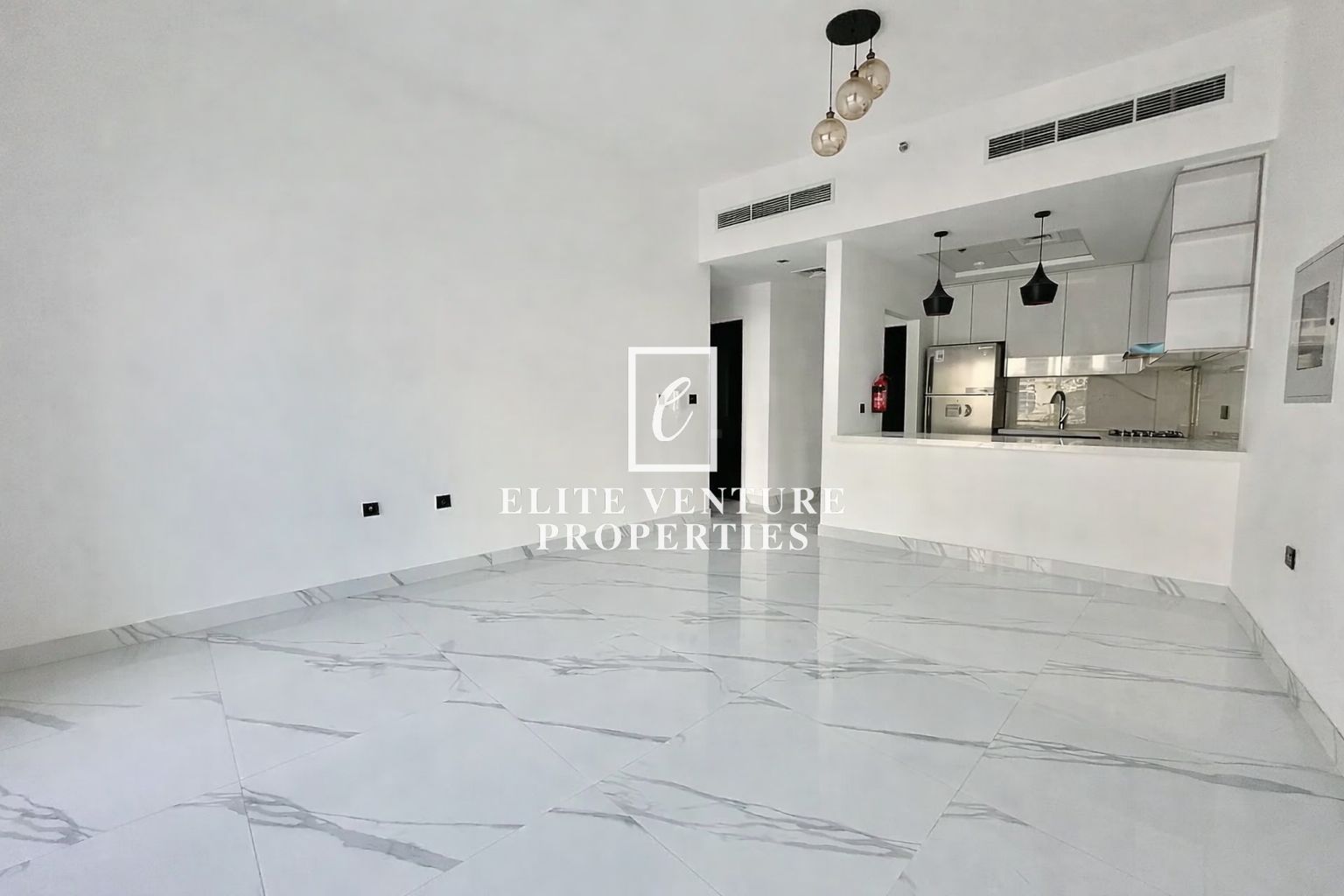 VACANT | 2 BEDROOM | PRIME LOCATION