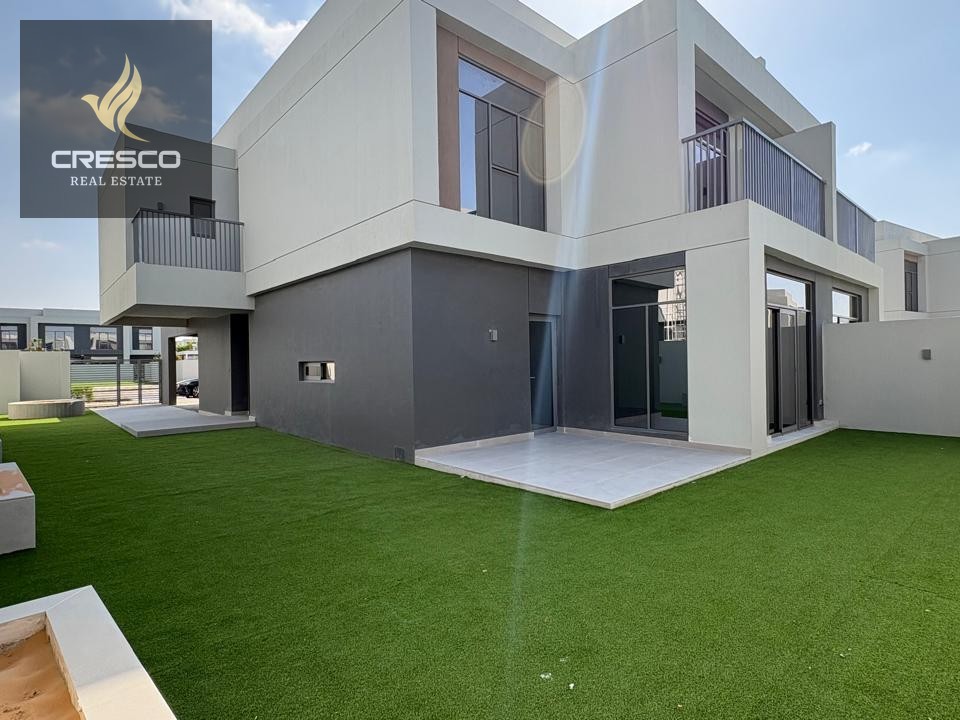 Corner Unit | Landscaped | Upgraded garden