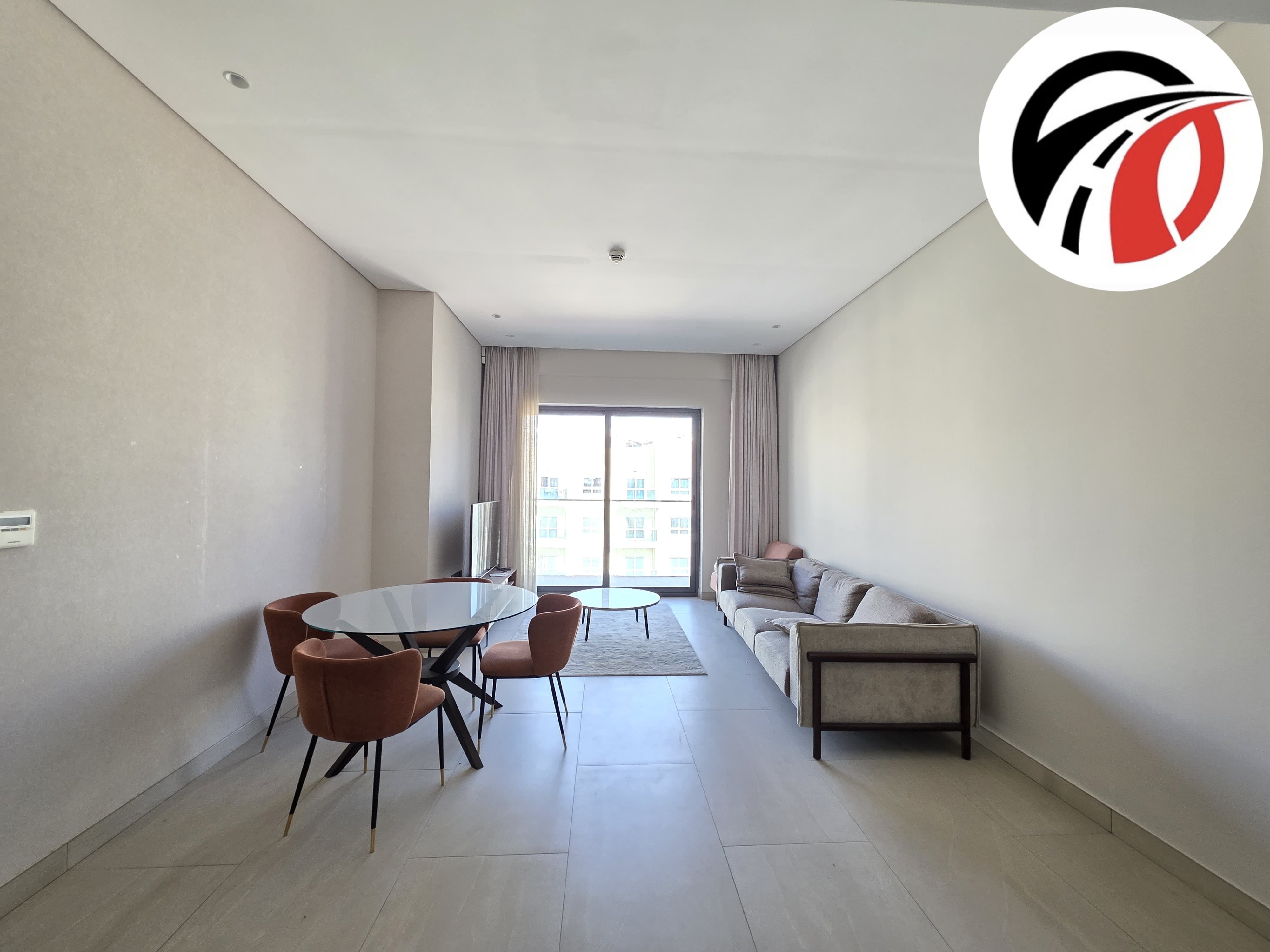 Fully furnished 2bhk with luxury amenities in center of t